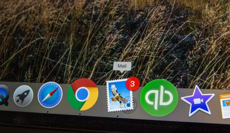 E-postikon på en skjerm som illustrerer innlogging i Webmail
